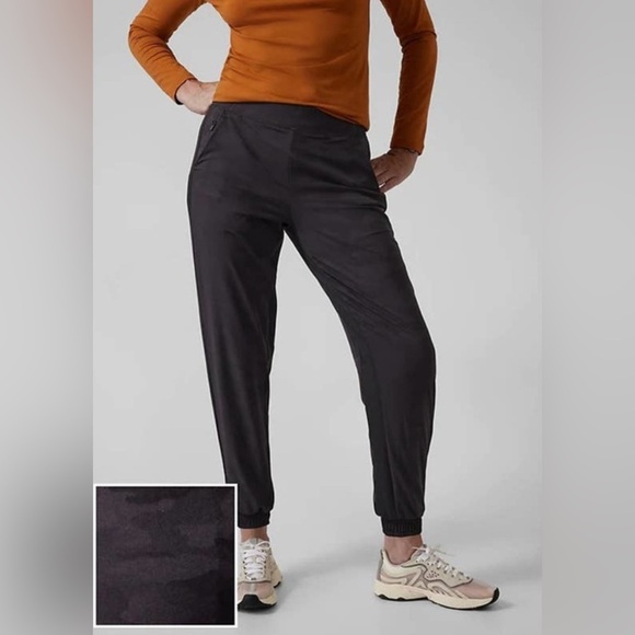 Athleta Brooklyn Textured Lined Joggers Womens Size 6 - Picture 1 of 13